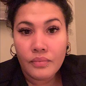 Meet your Posher, Domnique